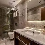 B'istanbul מלון 4*