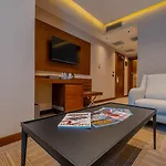 מלון B'istanbul 4*