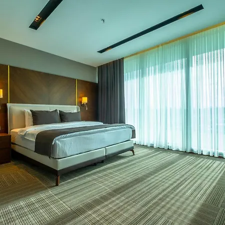 B'istanbul Hotell 4*