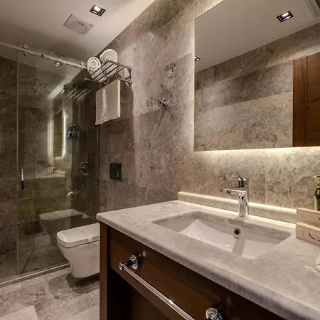 מלון B'istanbul 4*