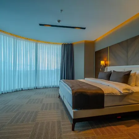 B'istanbul 4*
