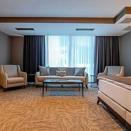 B'istanbul 4*