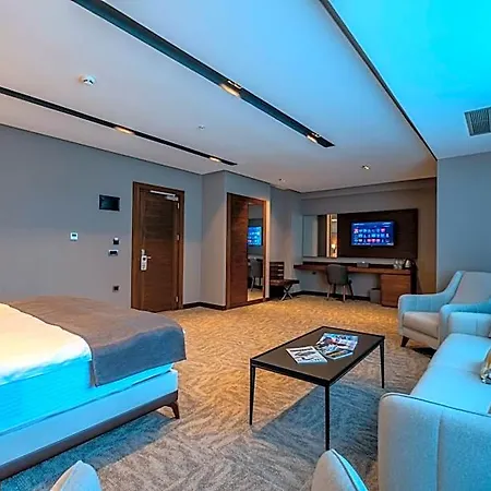 Hotel B'istanbul 4*