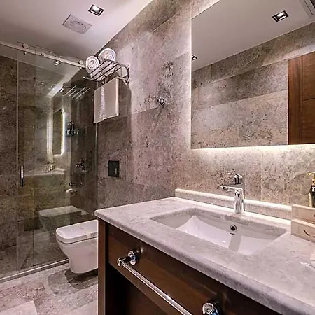 B'istanbul 4*