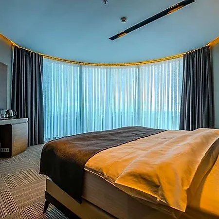 B'istanbul Hotel 4*