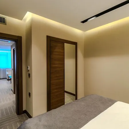 Отель B'istanbul 4*